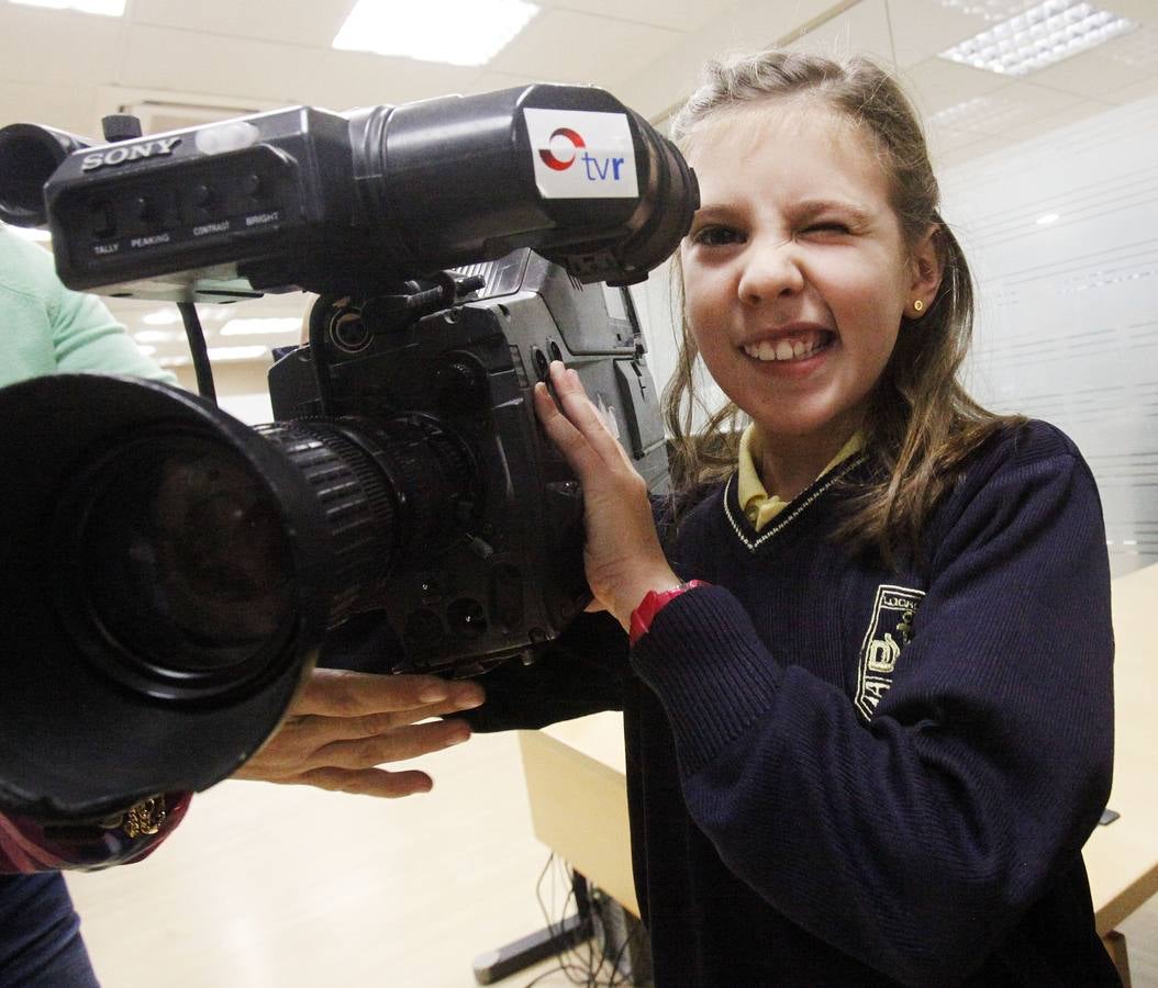 Los alumnos de 5º de Primaria del Colegio Salesianos Domingo Savio de Logroño visitan la multimedia de Diario LA RIOJA