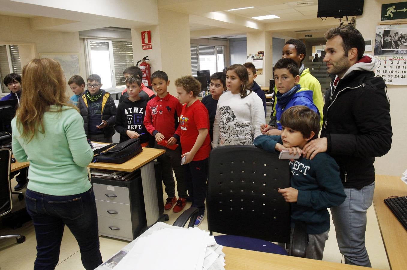 Los alumnos de 5º de Primaria del Colegio Salesianos Domingo Savio de Logroño visitan la multimedia de Diario LA RIOJA