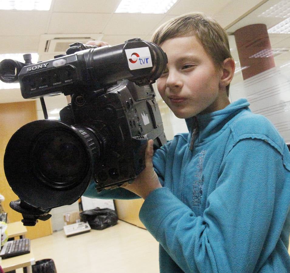 Los alumnos de 5º de Primaria del Colegio Salesianos Domingo Savio de Logroño visitan la multimedia de Diario LA RIOJA