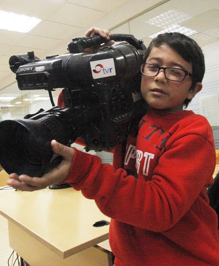 Los alumnos de 5º de Primaria del Colegio Salesianos Domingo Savio de Logroño visitan la multimedia de Diario LA RIOJA