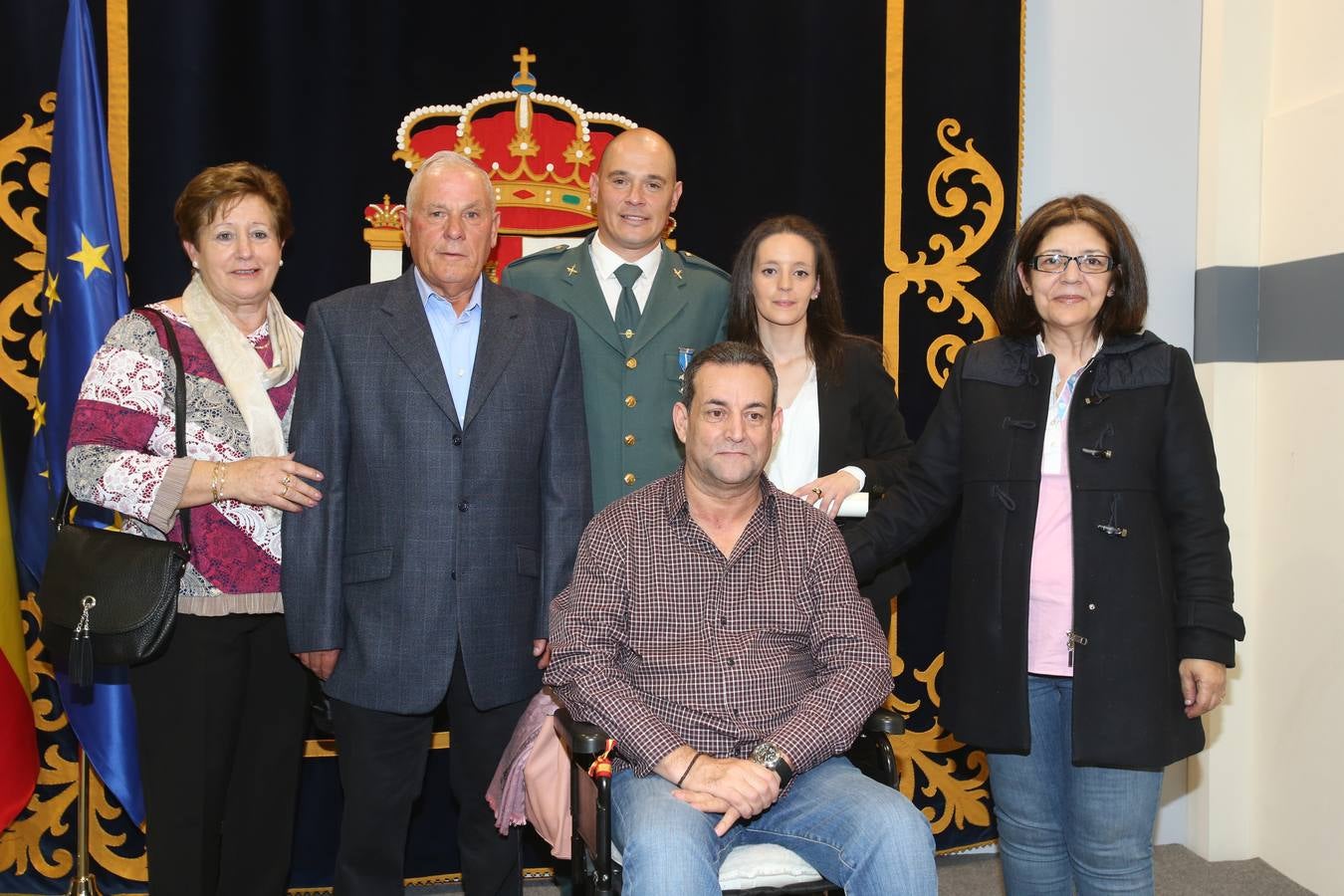 Condecoraciones de la Orden de Isabel la Católica y de la Orden del Mérito Civil