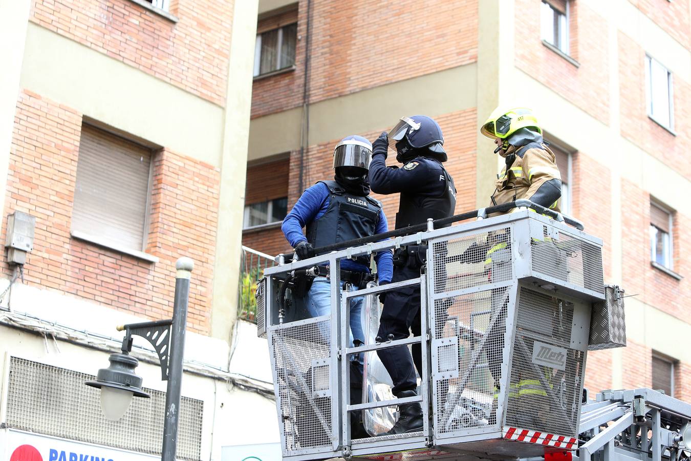 Tenso desahucio en Logroño