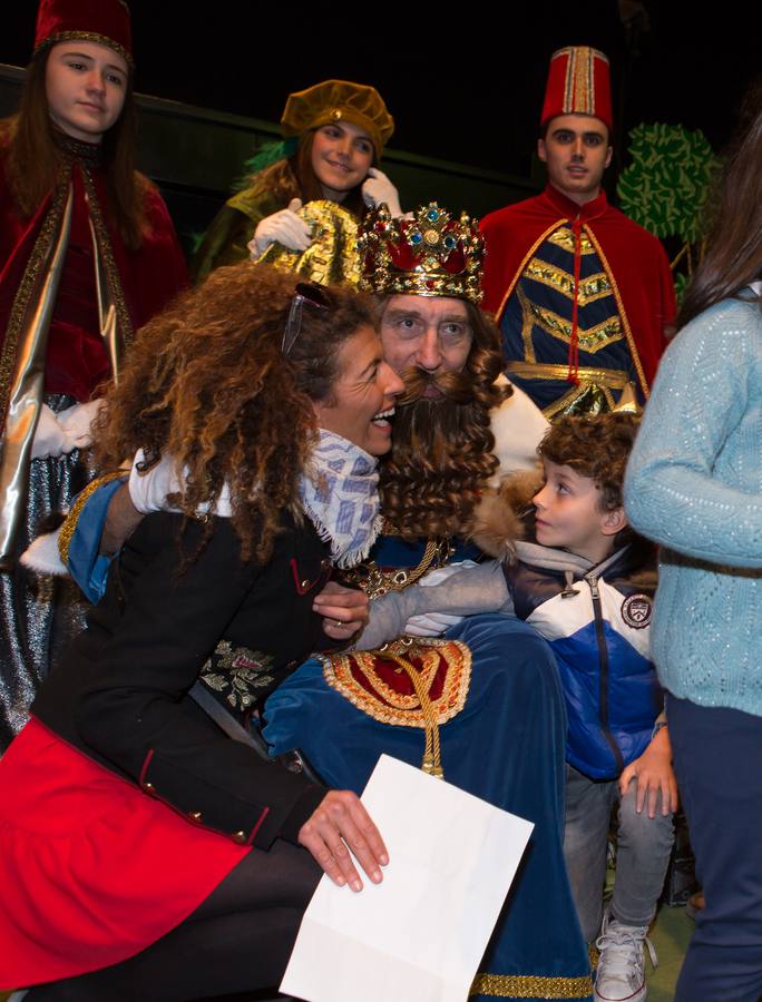 Sonrisas y lloros en la visita de los Reyes al Auditorio