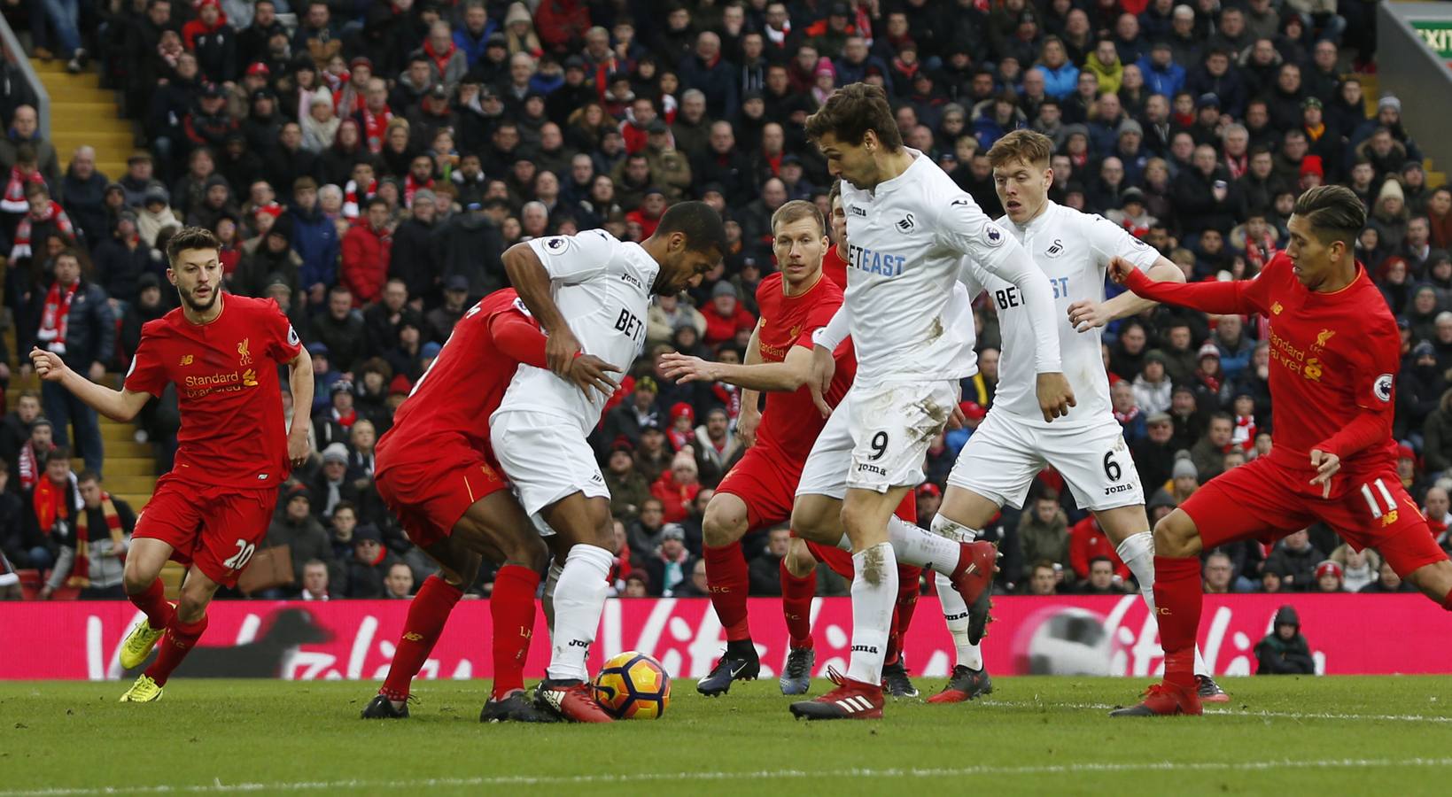 Fernando Llorente toma Anfield