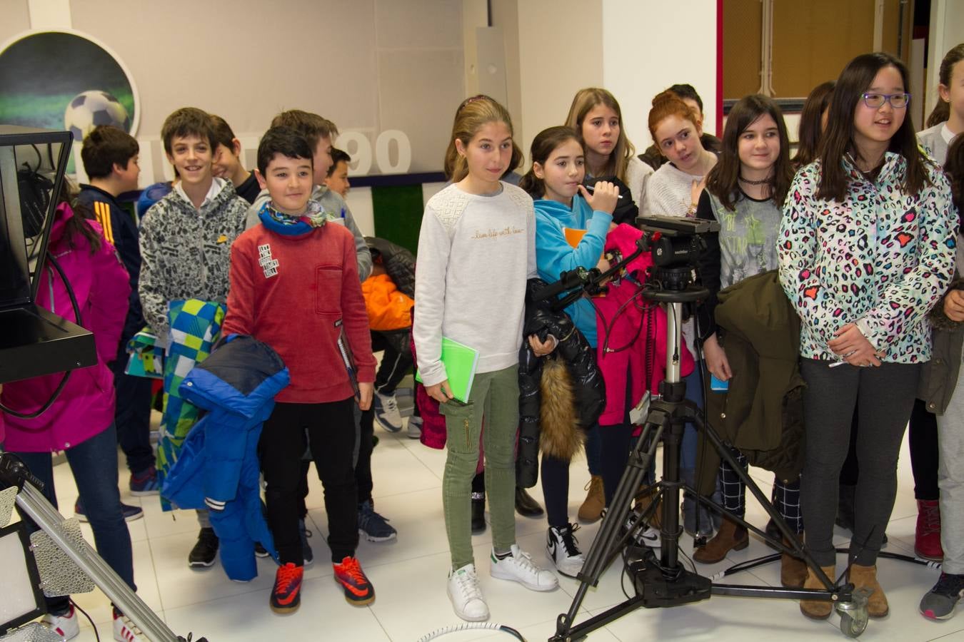 Los alumnos de 6º A del CEIP Las Gaunas visitan la multimedia de Diario LA RIOJA