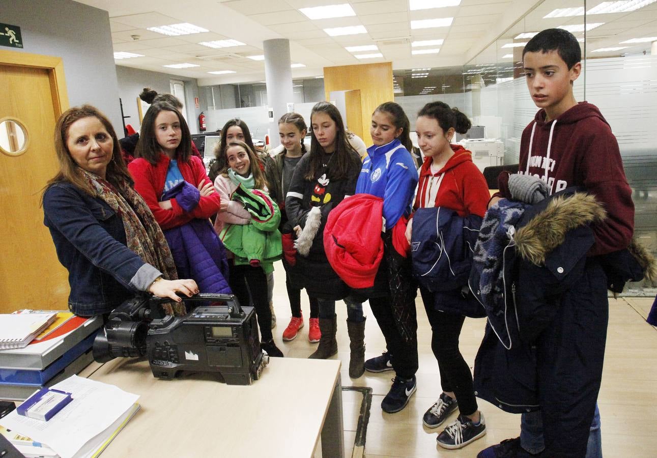 Los alumnos de 6º B del Ceip Las Gaunas de Logroño visitan la multimedia de Diario LA RIOJA