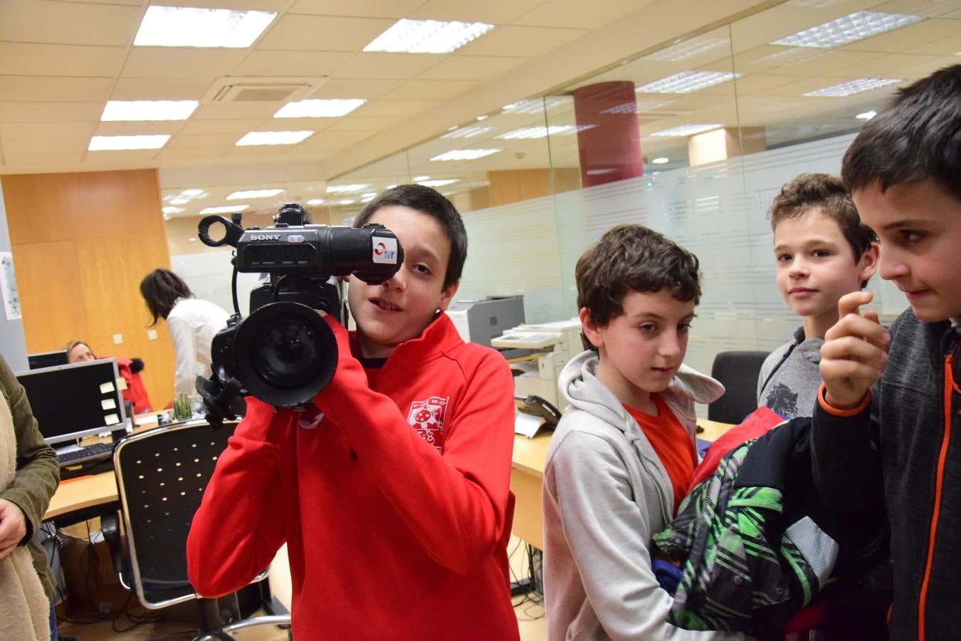 Los alumnos de 6º C del CEIP Las Gaunas visitan la multimedia de Diario LA RIOJA