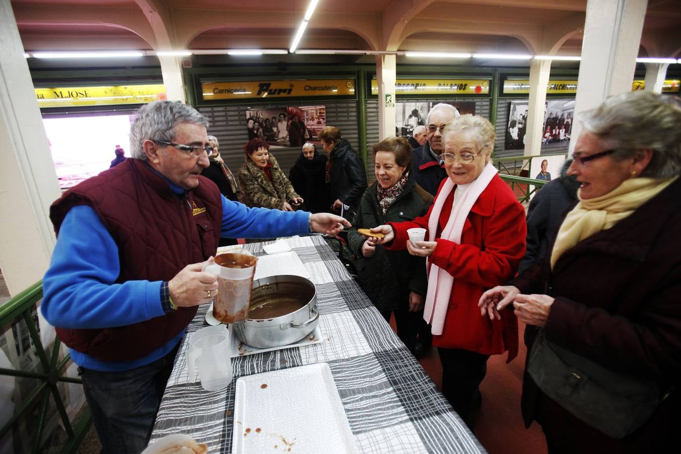 La Plaza de Abastos de Logroño ha celebrado San Blas