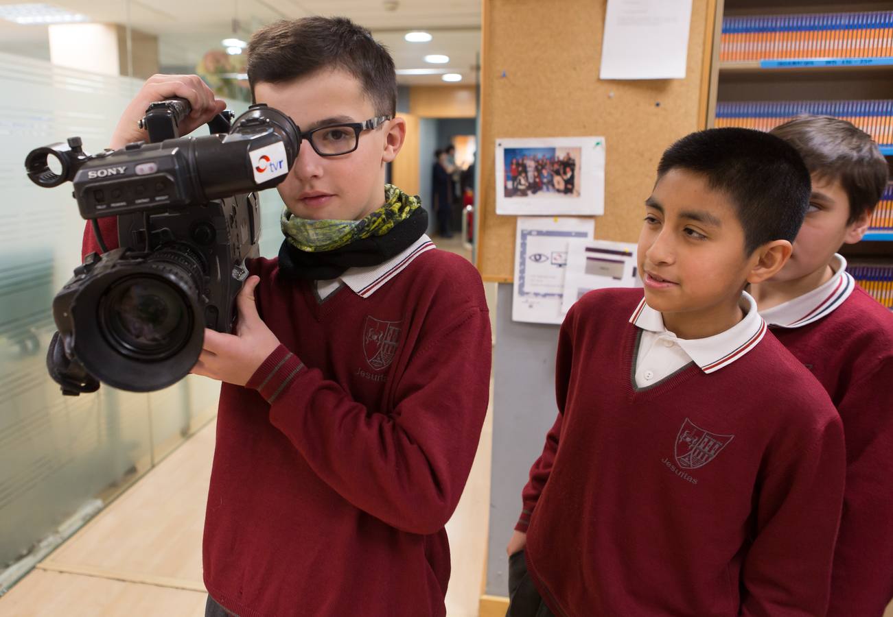 Los alumnos de 6º A de Jesuitas visitan la multimedia de Diario LA RIOJA