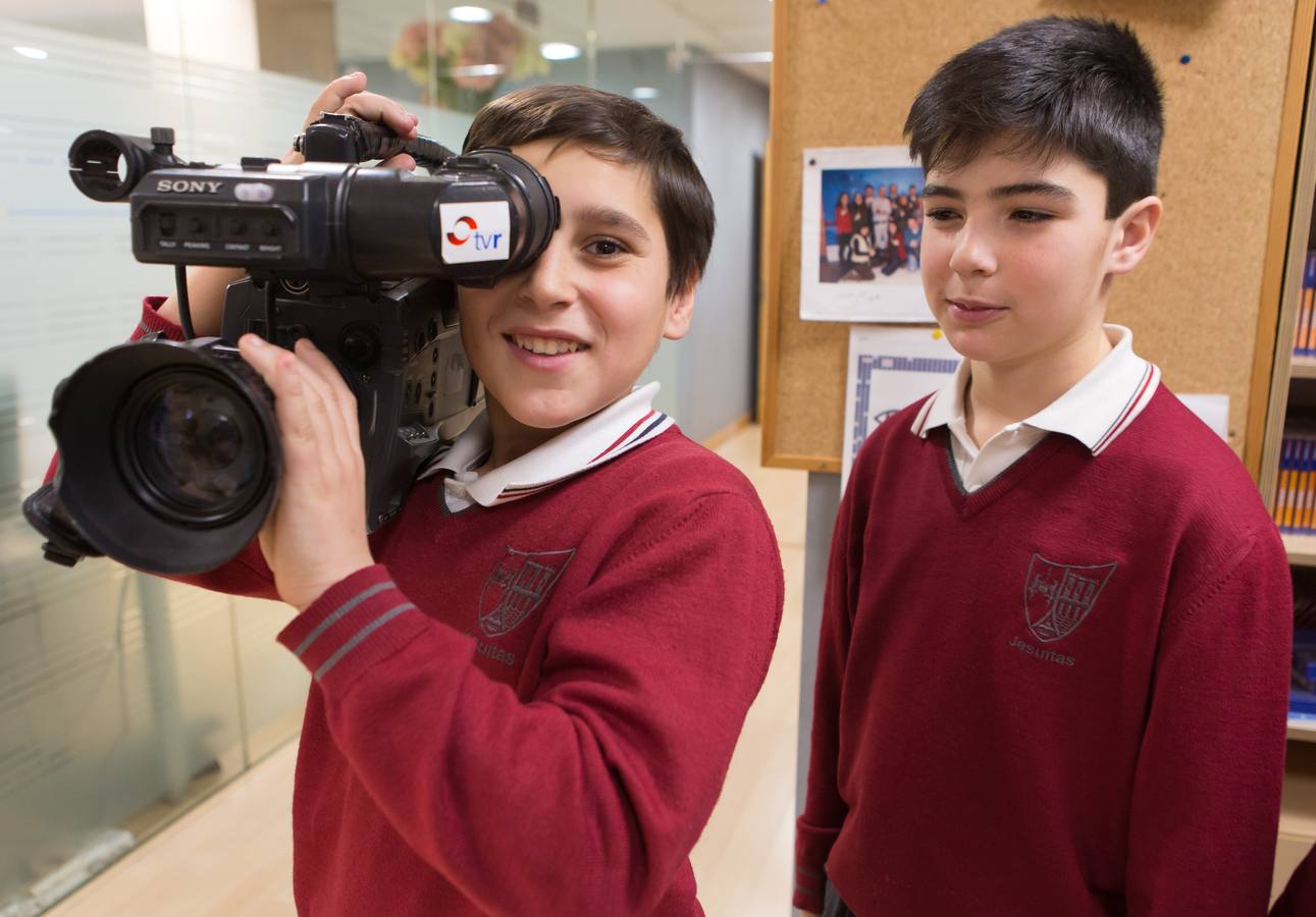 Los alumnos de 6º A de Jesuitas visitan la multimedia de Diario LA RIOJA