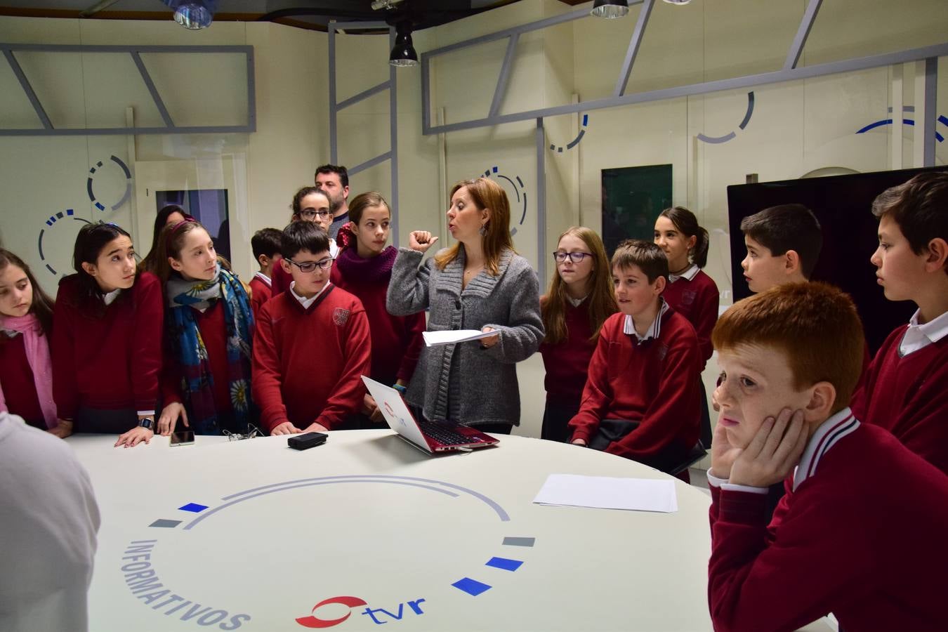 Visita de los alumnos de Jesuitas