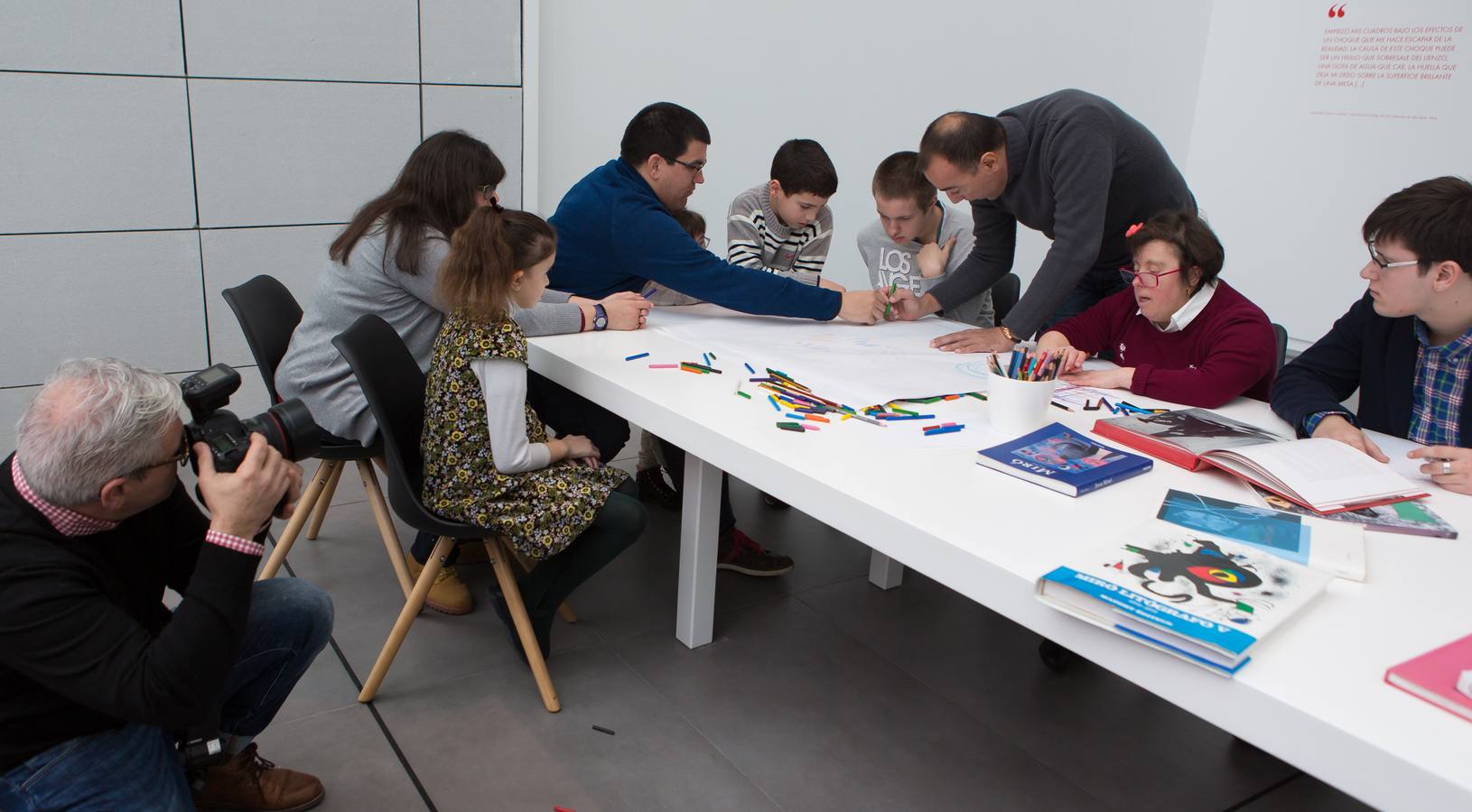 El Museo Würth acoge la sesión de fotos de la campaña de FEAPS &#039;Soy cómplice&#039;, con Lorenzo Quinn