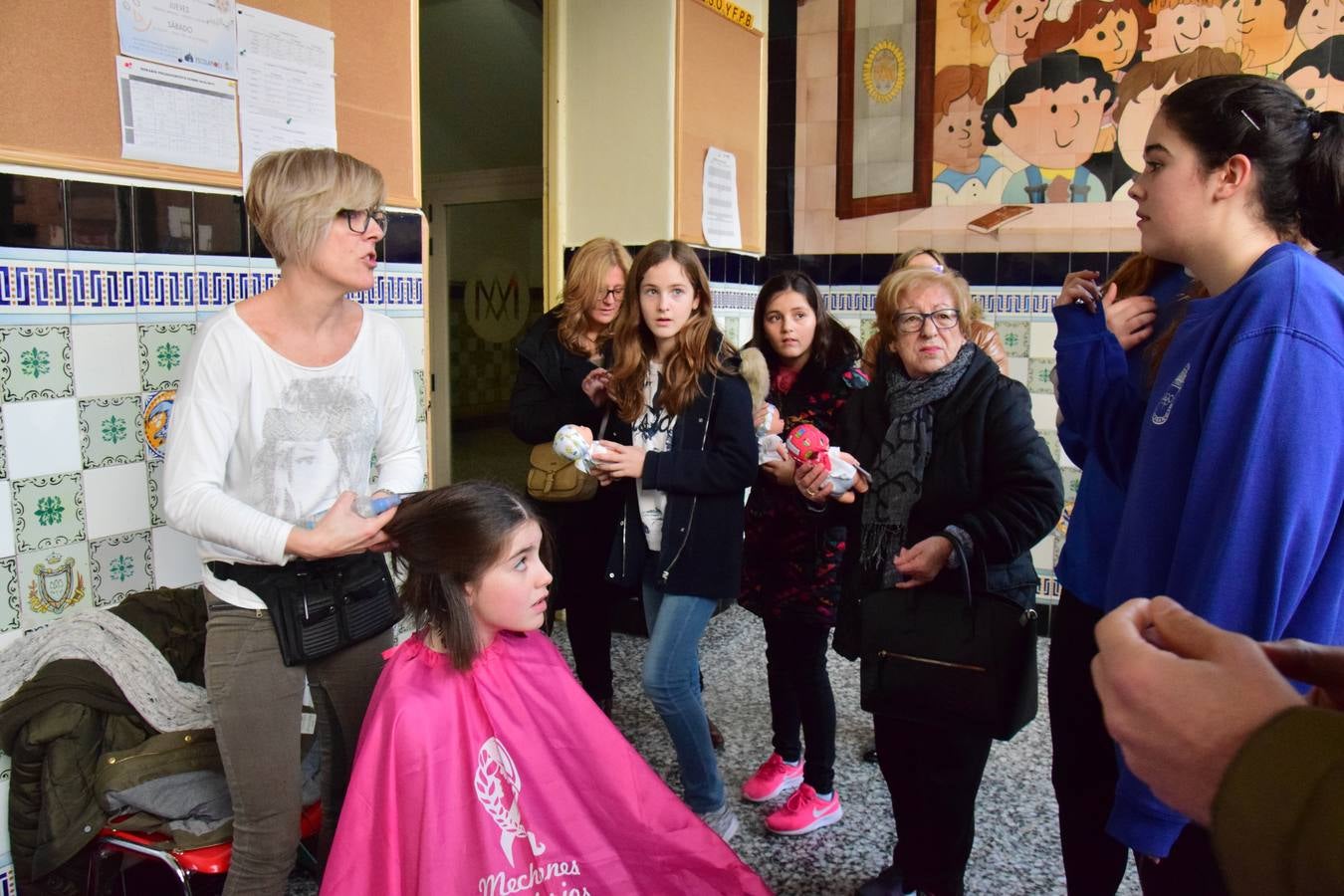 La APA de Escolapios promueve &#039;Cabellos por sonrisas&#039;