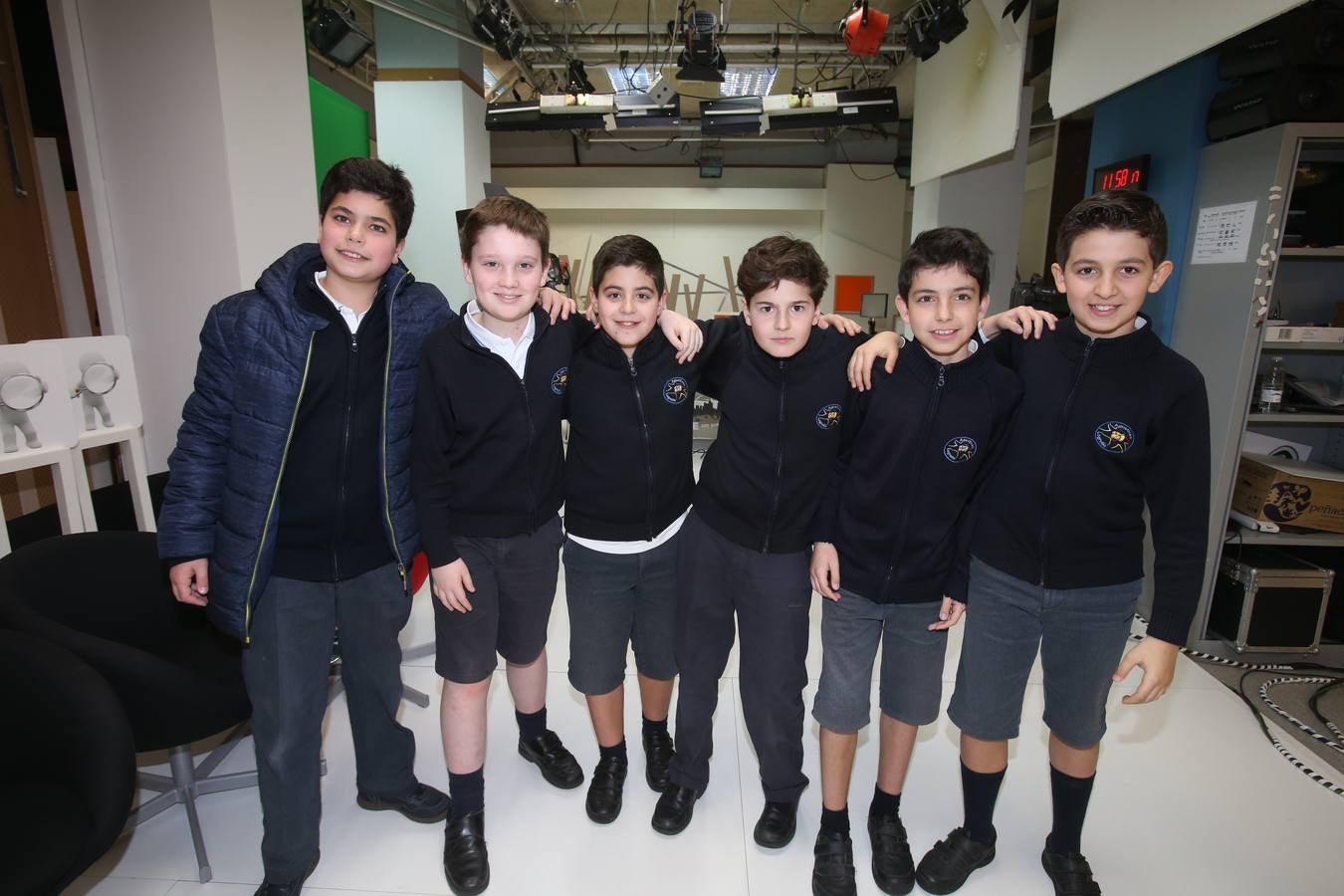 Los de alumnos de 6ºC del colegio Nuestra Señora del Buen Consejo, Agustinas, visitan la mulmedia de Diario LA RIOJA