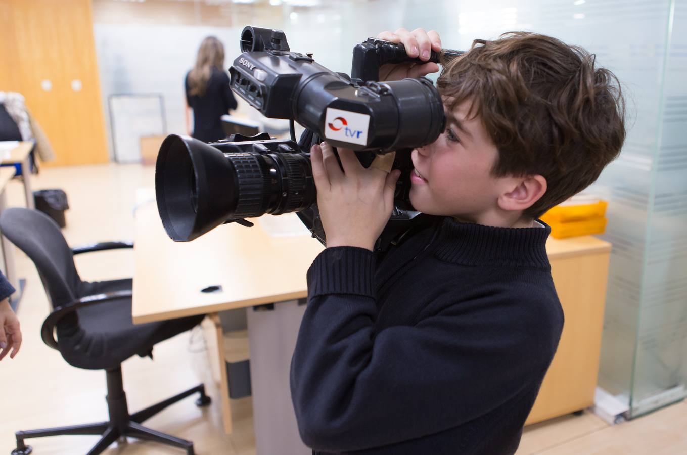 Los alumnos de 6 º A del colegio Nuestra Señora del Buen Consejo, Agustinas, visitan la multimedia de Diario LA RIOJA