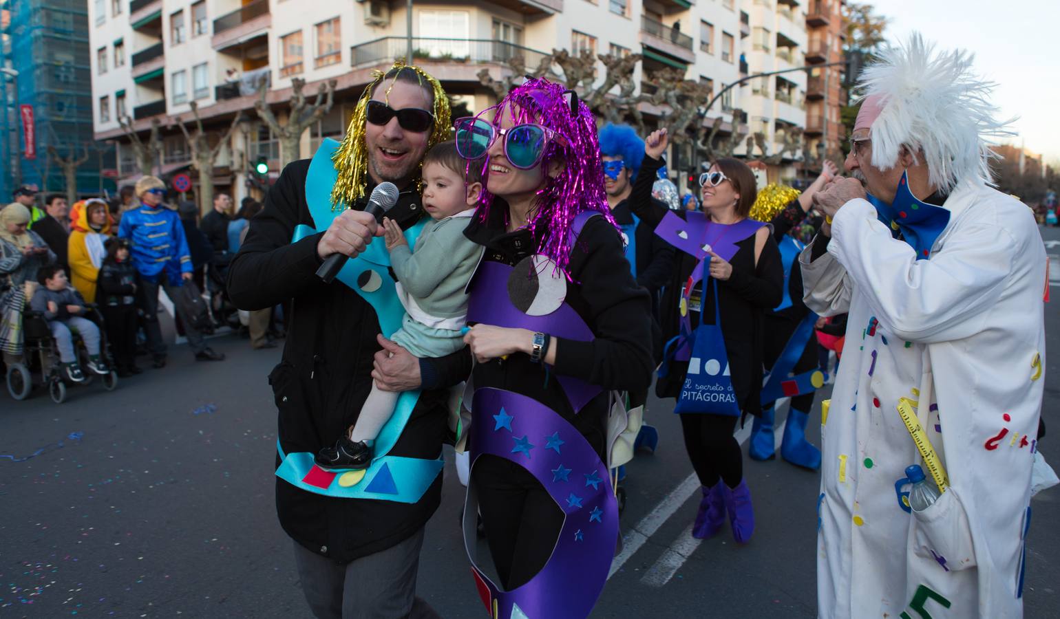 Las calles de Logroño se llenan de disfraces (I)