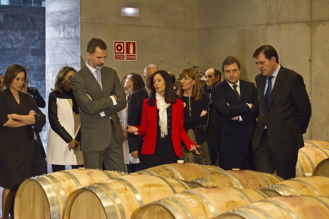 Felipe VI brinda con Rioja por la investigación y la enología