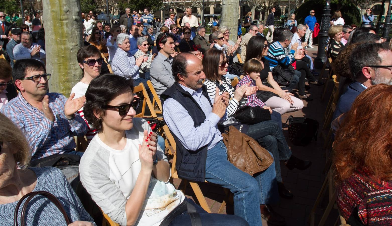 Homenaje en Logroñoa las víctimas del terrosimo