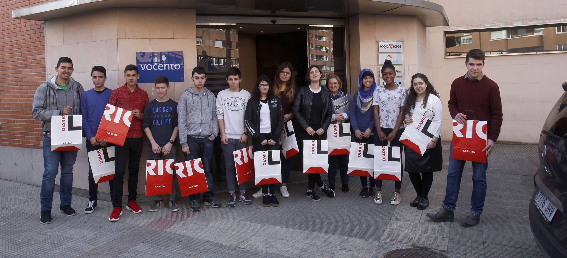 Alumnos del IES Comercio visitan la multimedia de Diario LA RIOJA