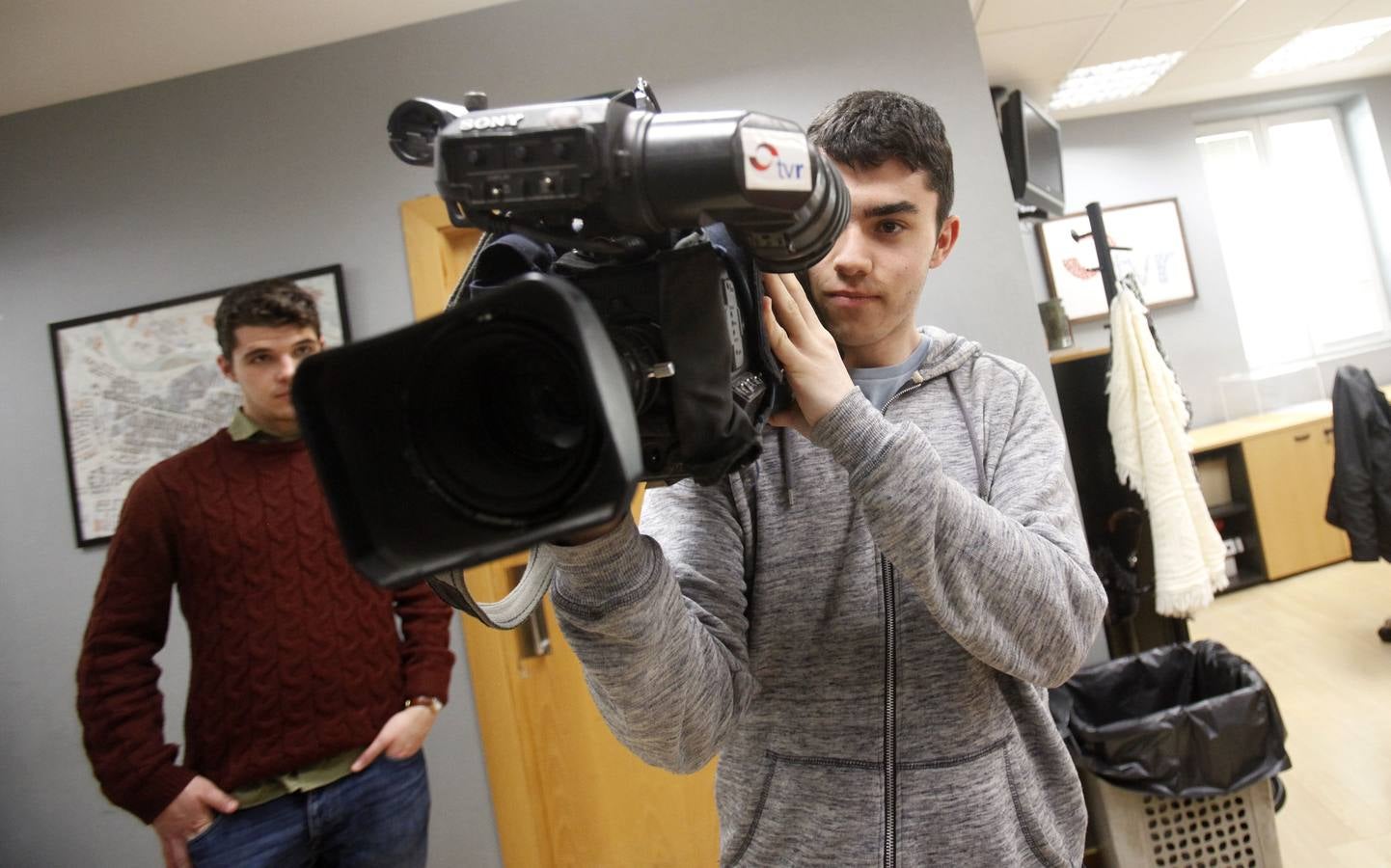 Alumnos del IES Comercio visitan la multimedia de Diario LA RIOJA