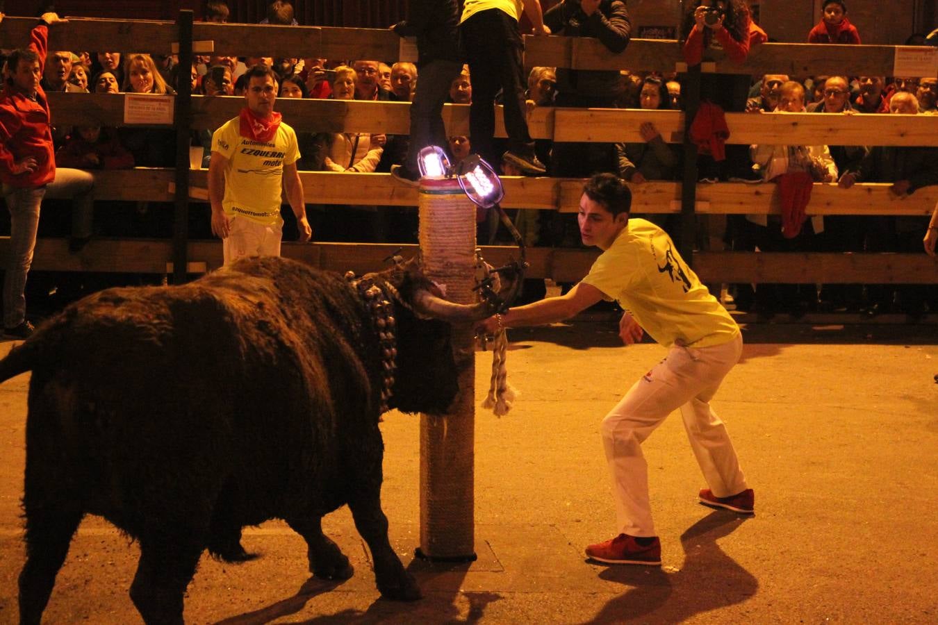 Toro embolao en Arnedo