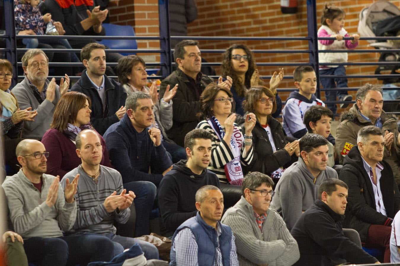 El Naturhouse pierde ante el Puente Genil y enfada al Palacio