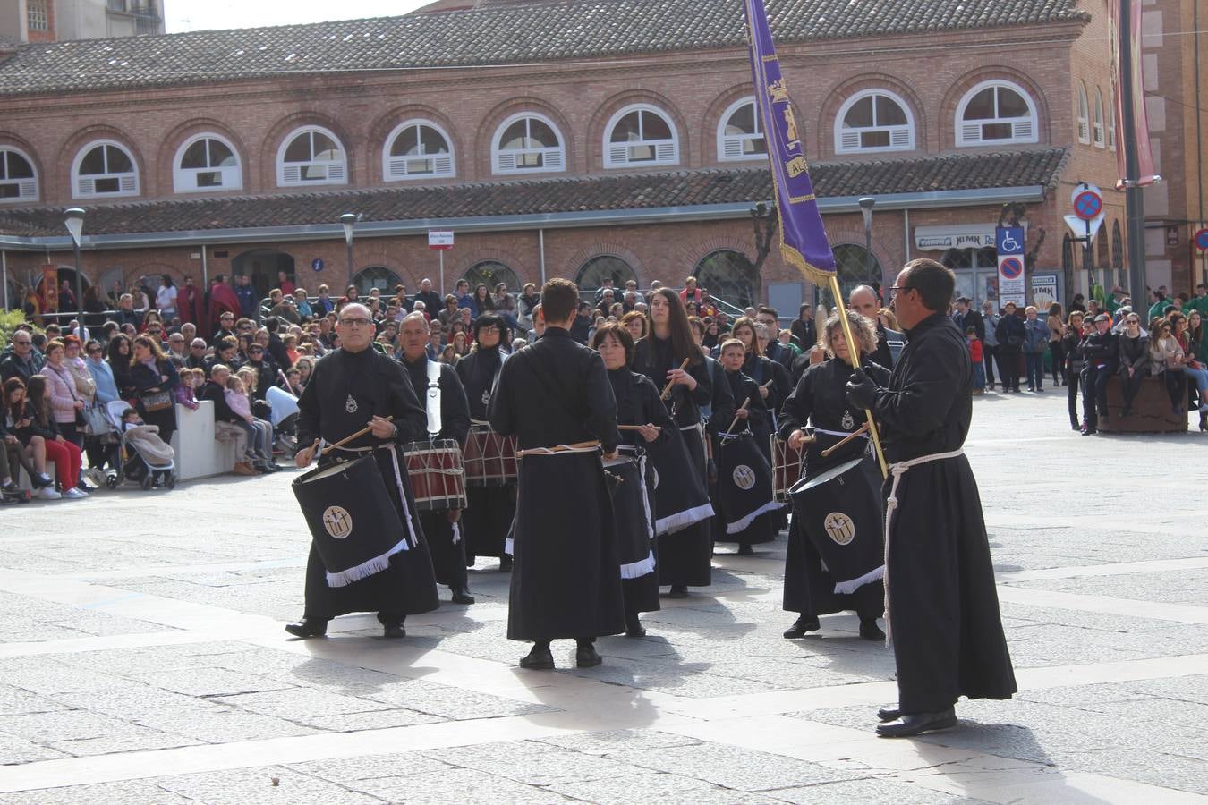 Exaltación de tambores y cornetas