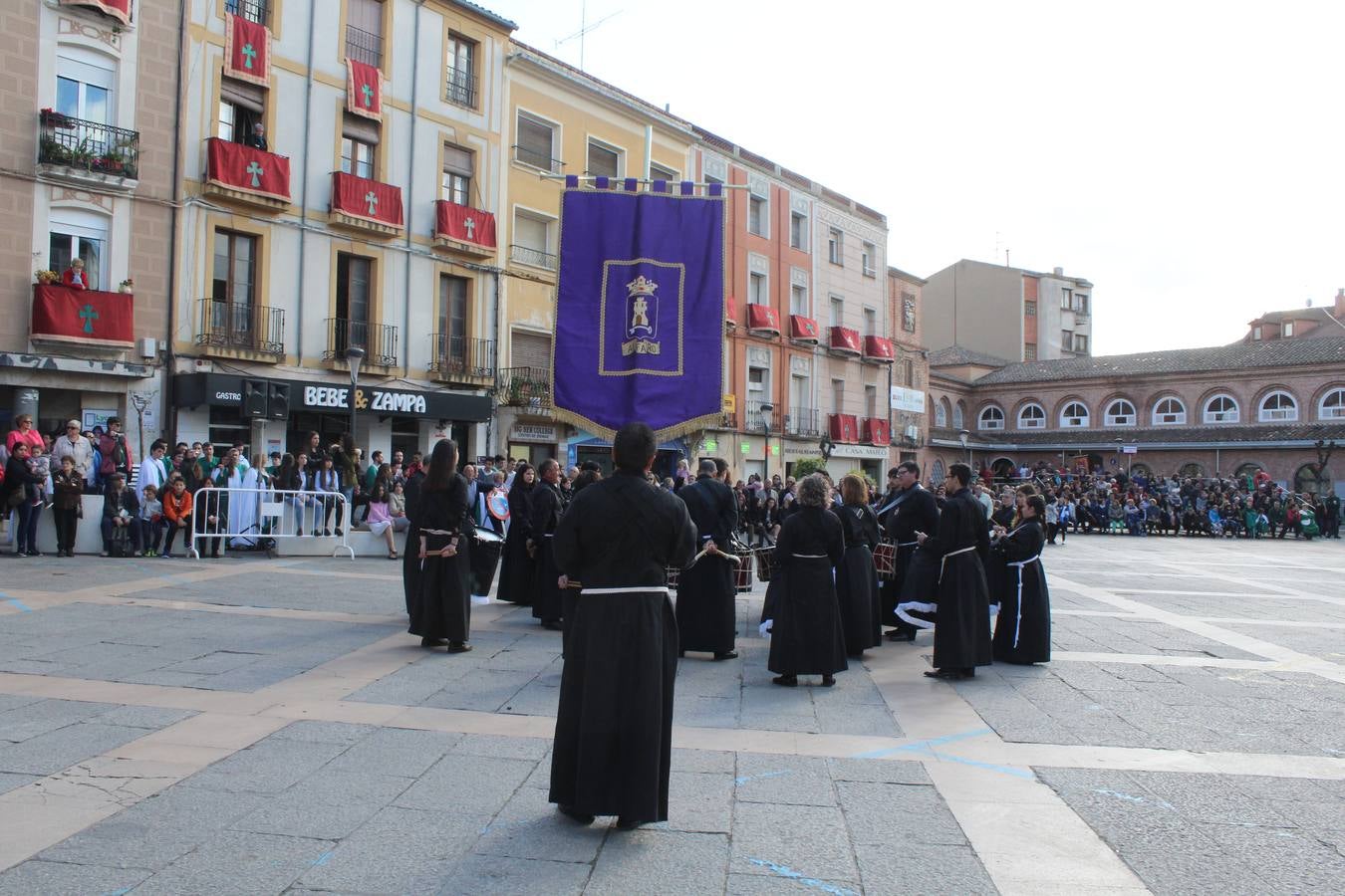 Exaltación de tambores y cornetas