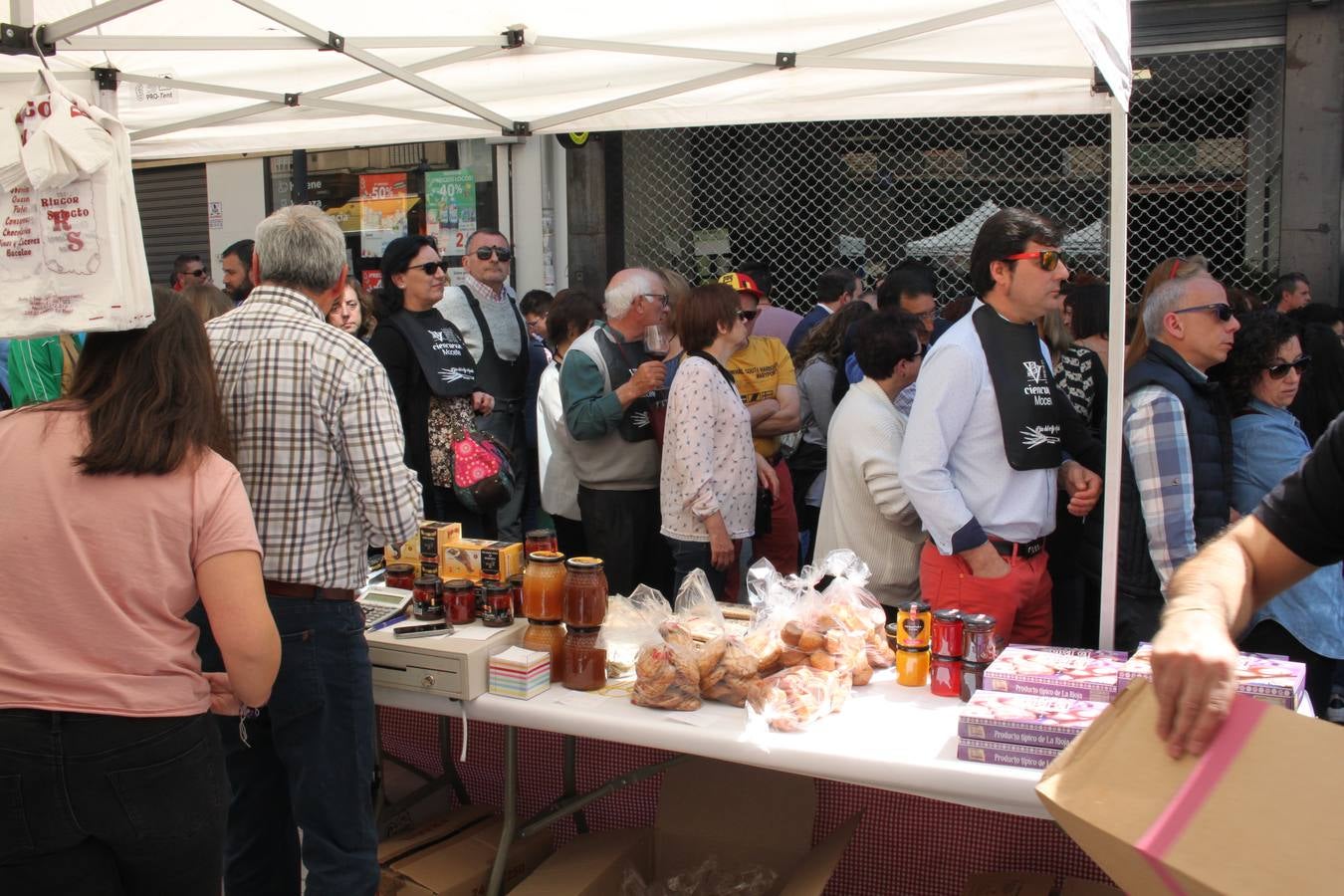 Arnedo celebra el día del ajo asado