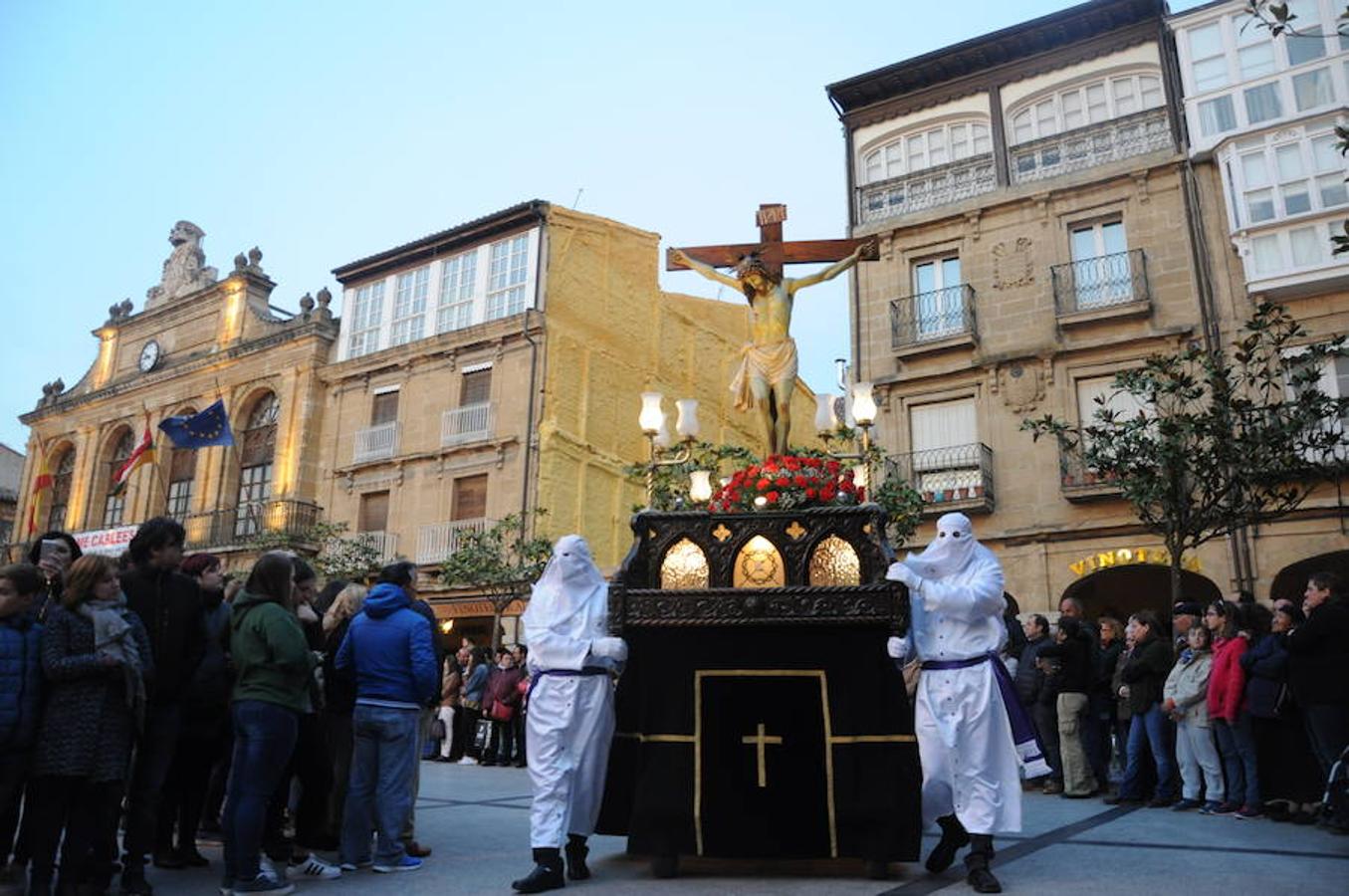 Vía crucis y Santo Entierro en Haro
