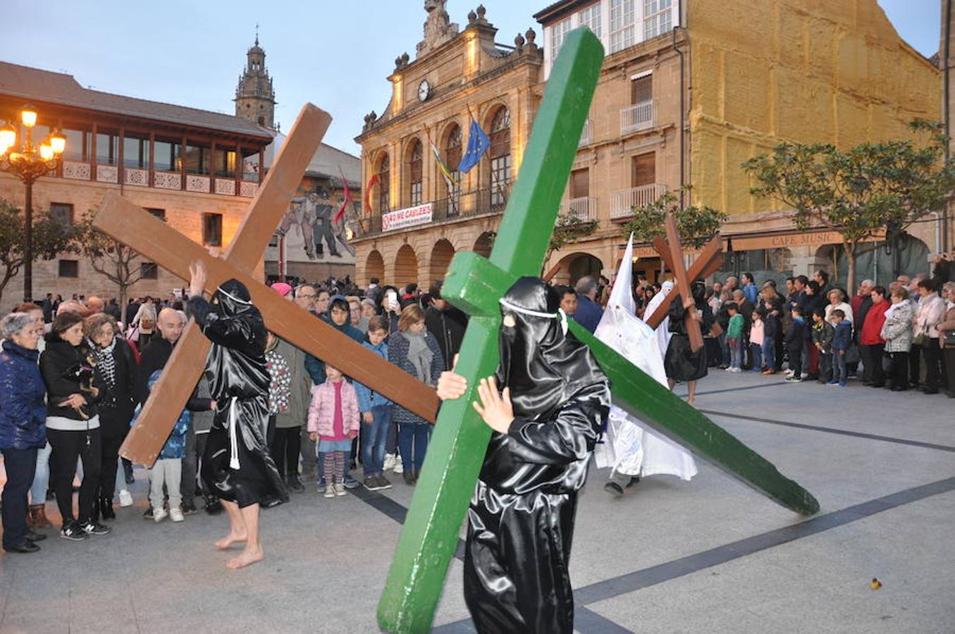 Vía crucis y Santo Entierro en Haro