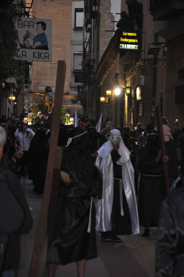 Vía crucis y Santo Entierro en Haro