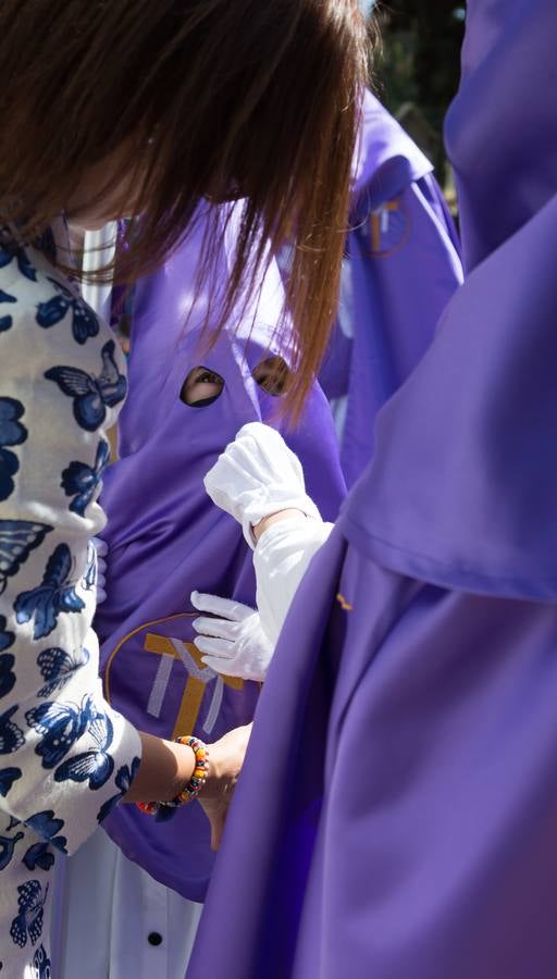 El paso del ‘Santo Cristo resucitado&#039; cierra la Semana Santa (I)