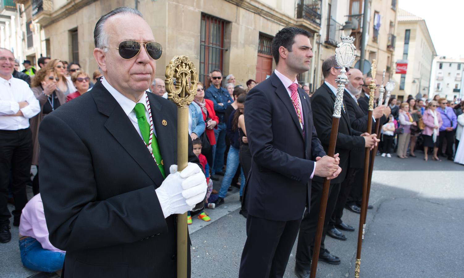 El paso del ‘Santo Cristo resucitado&#039; cierra la Semana Santa (II)