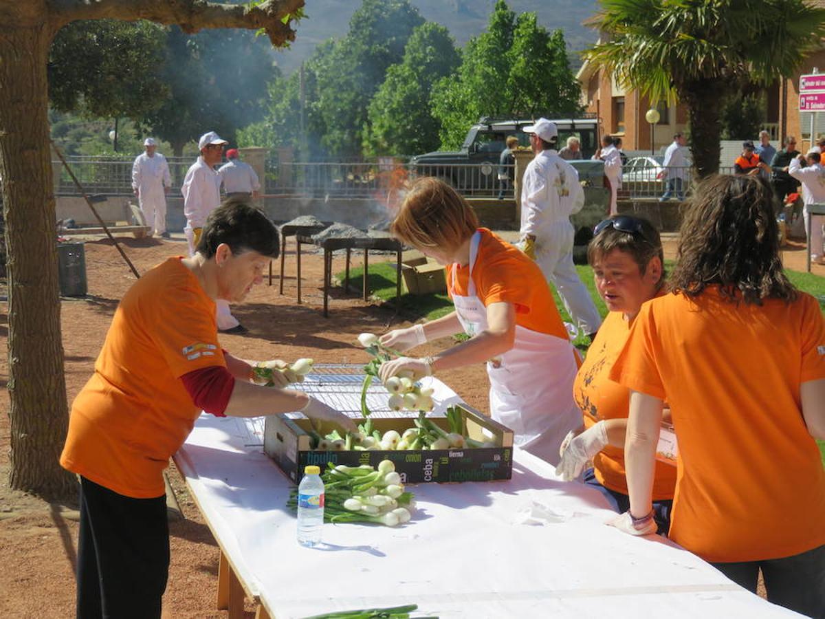 Herce celebra su I Feria de la Cebolla Asada