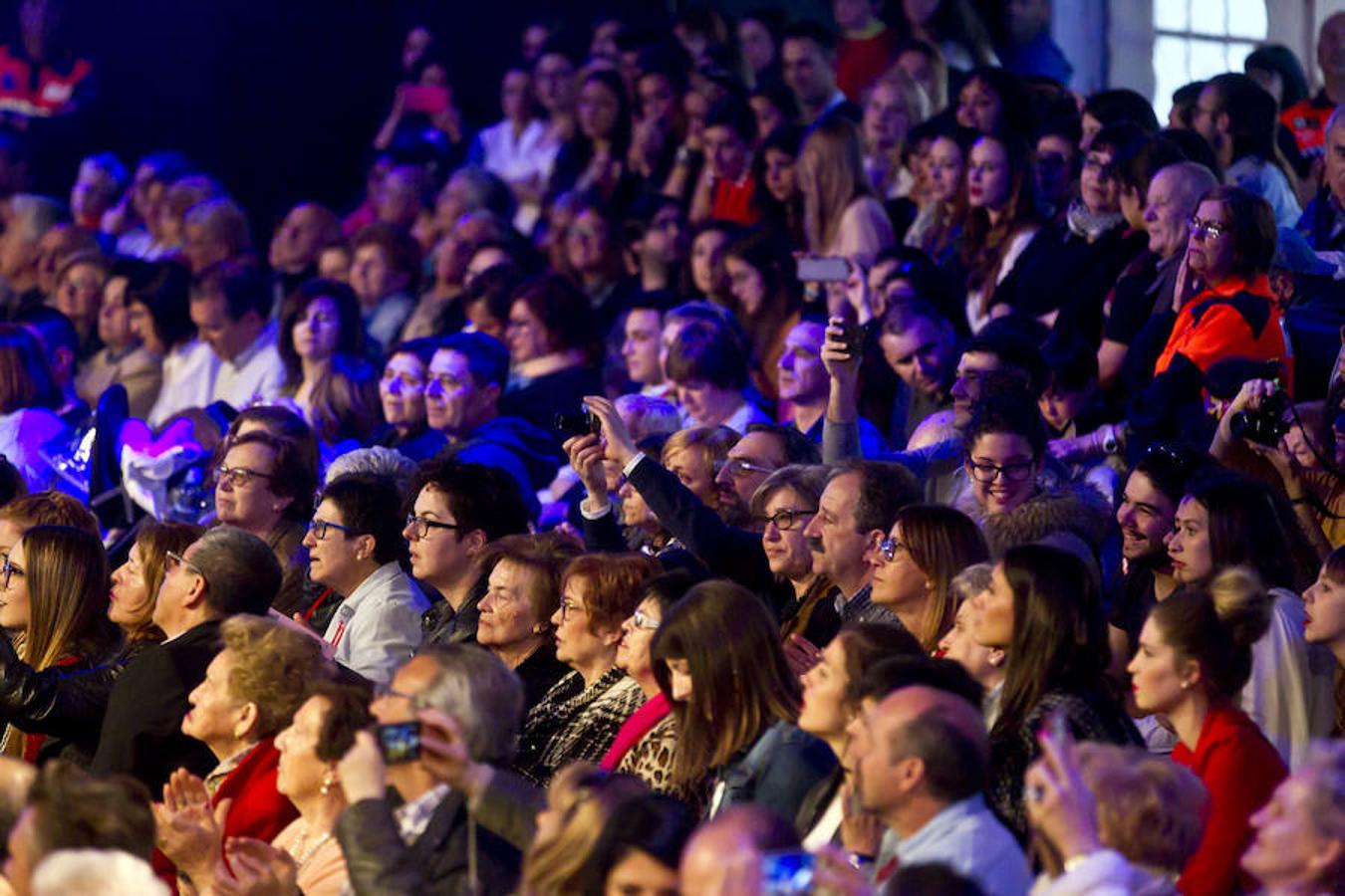 Desfile de moda con verduras (II)