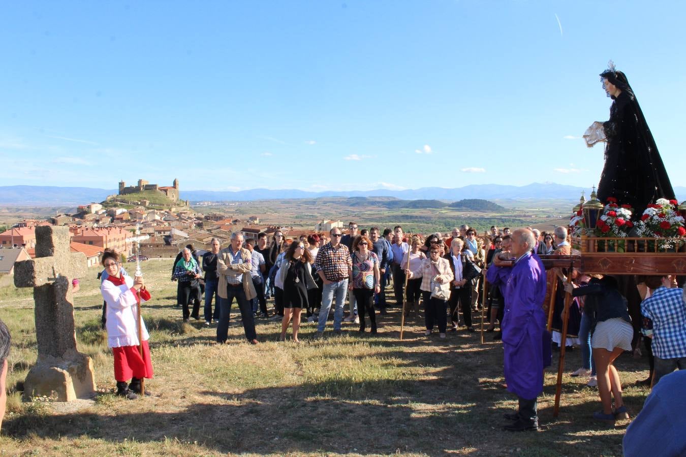 Los picaos cumplen penitencia en San Vicente en la Cruz de mayo