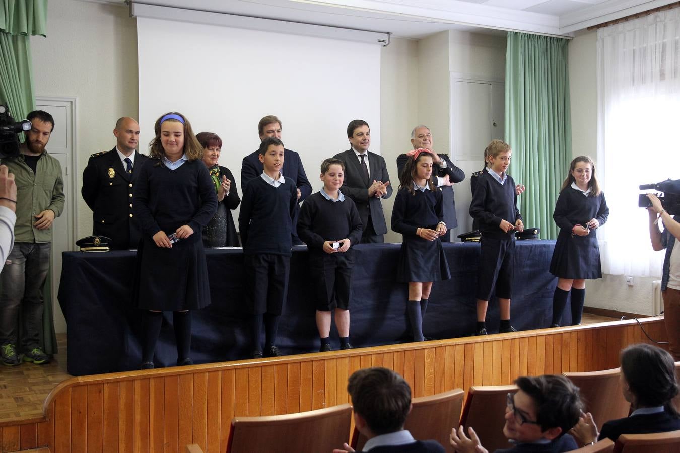 Entrega de carnés del programa &#039;Ciberexpert@s&#039;, del Cuerpo Nacional de Policía, en el colegio de Escolapias