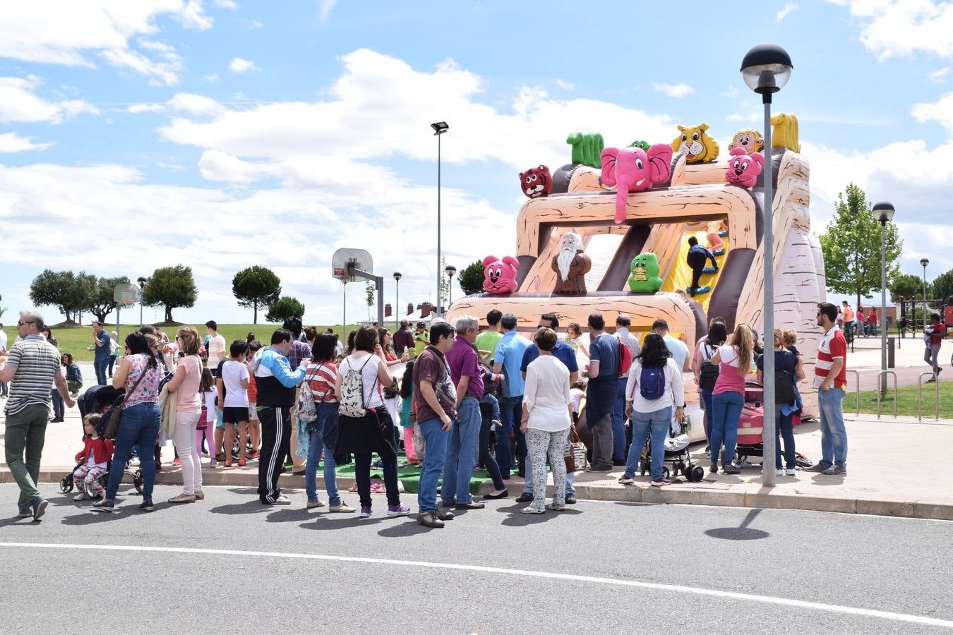 El barrio logroñés de Valdegastea está de fiesta