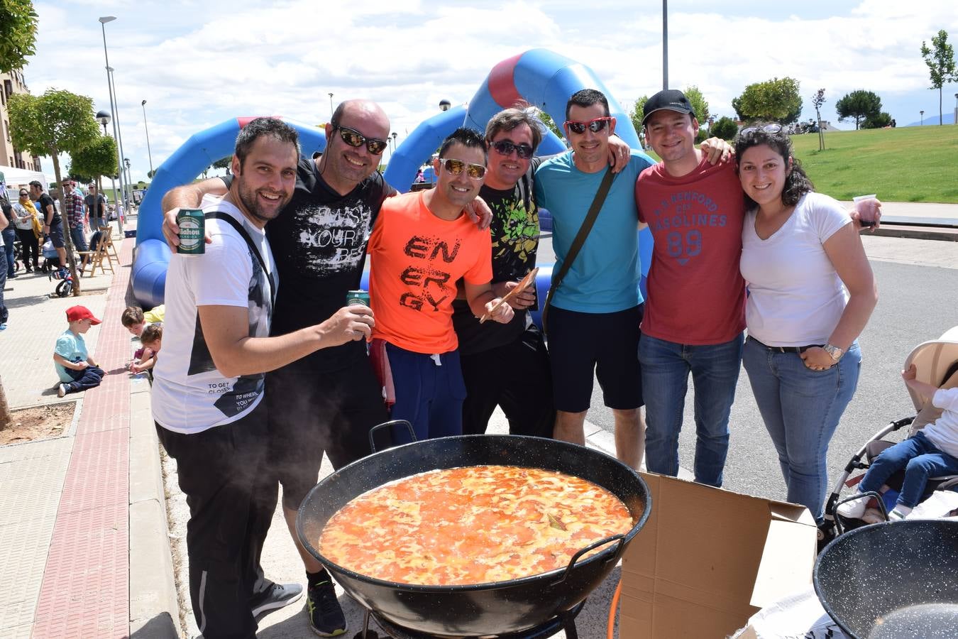 El barrio logroñés de Valdegastea está de fiesta