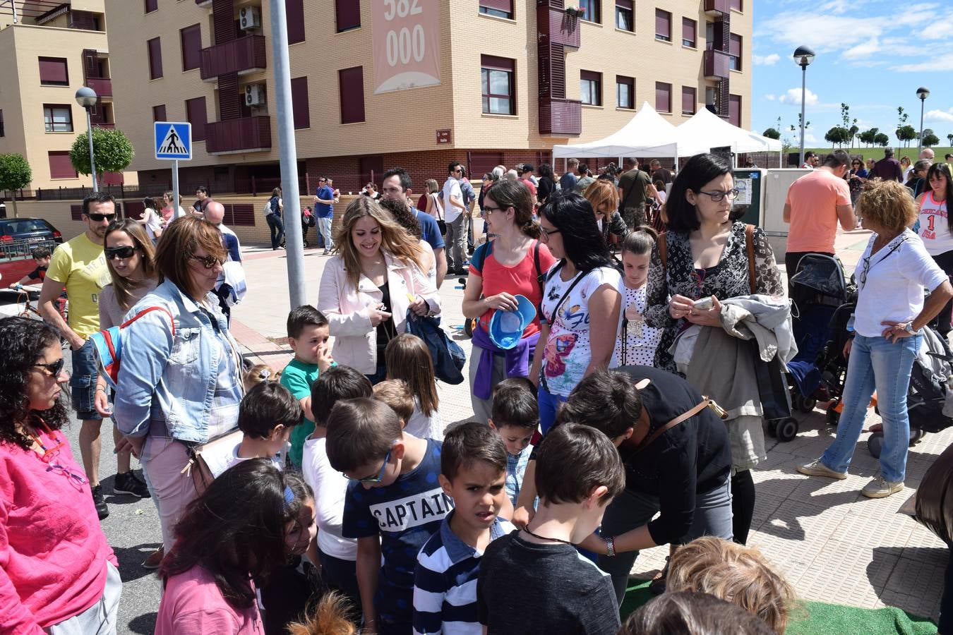 El barrio logroñés de Valdegastea está de fiesta