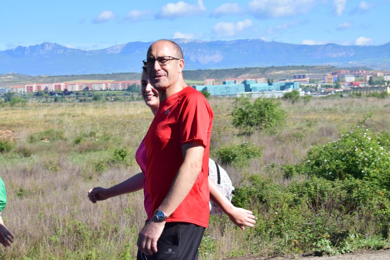 Más de mil personas en el tercer paseo saludable