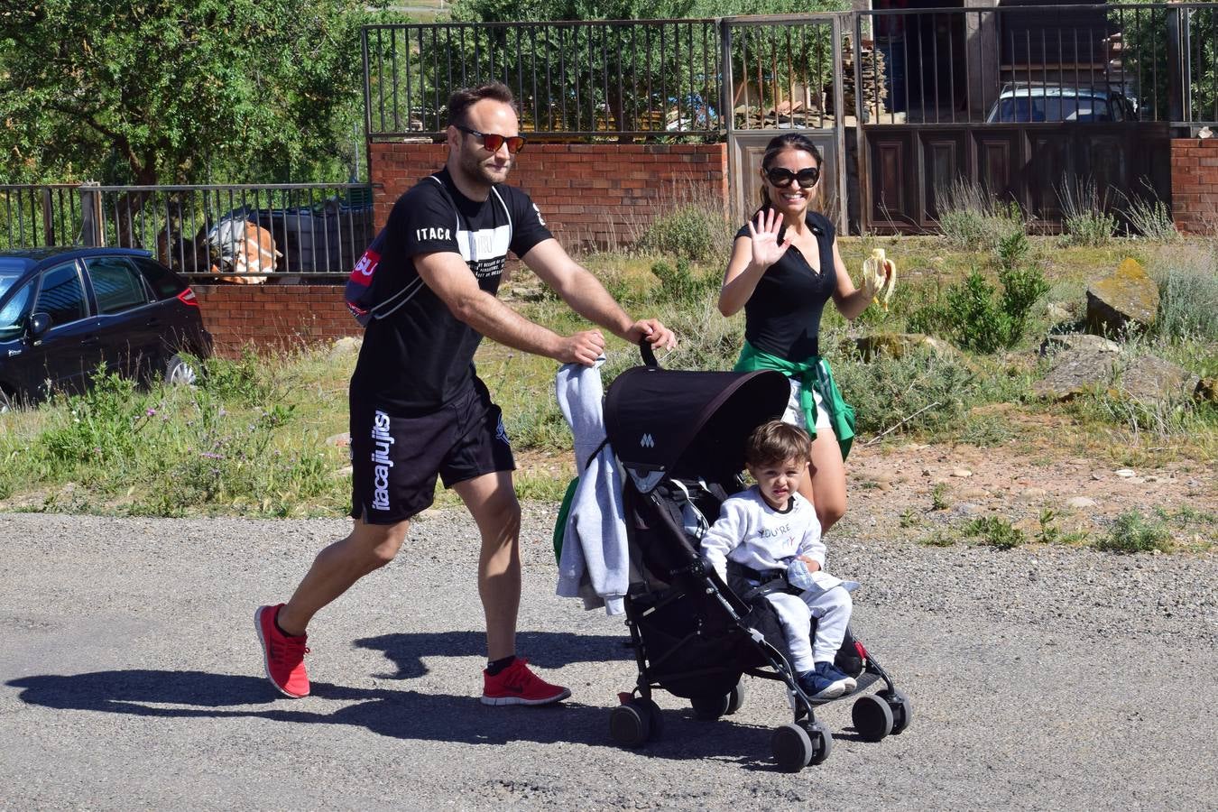 Más de mil personas en el tercer paseo saludable