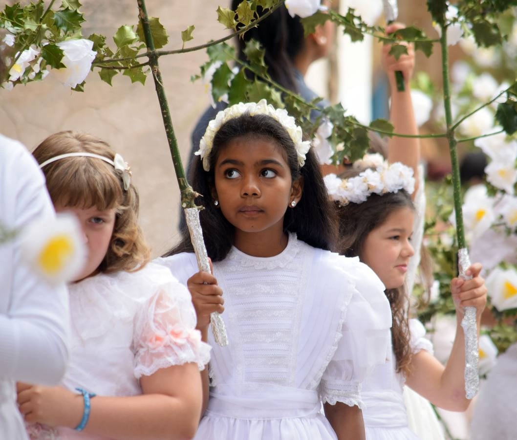 Procesión de las doncellas en Sorzano