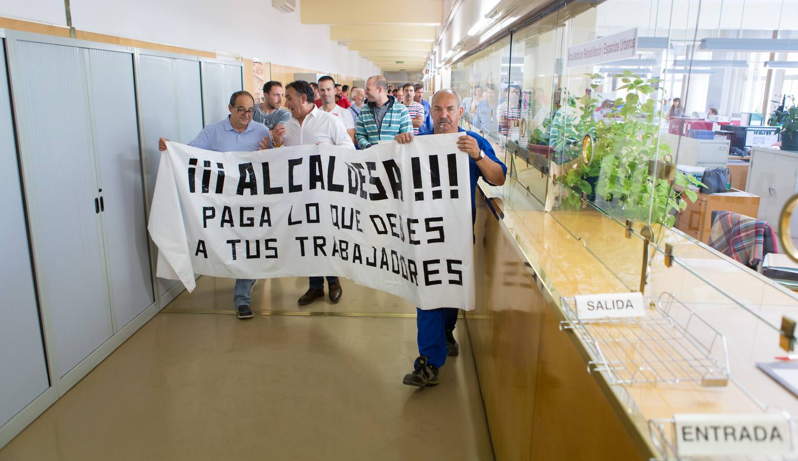 Protesta de los trabajadores del Ayuntamiento de Logroño