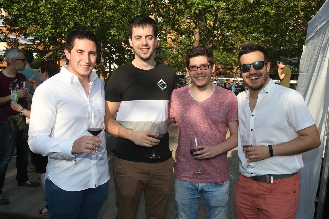 Logroño celebra la primera cita del Riojano Joven y Fresco del 2017