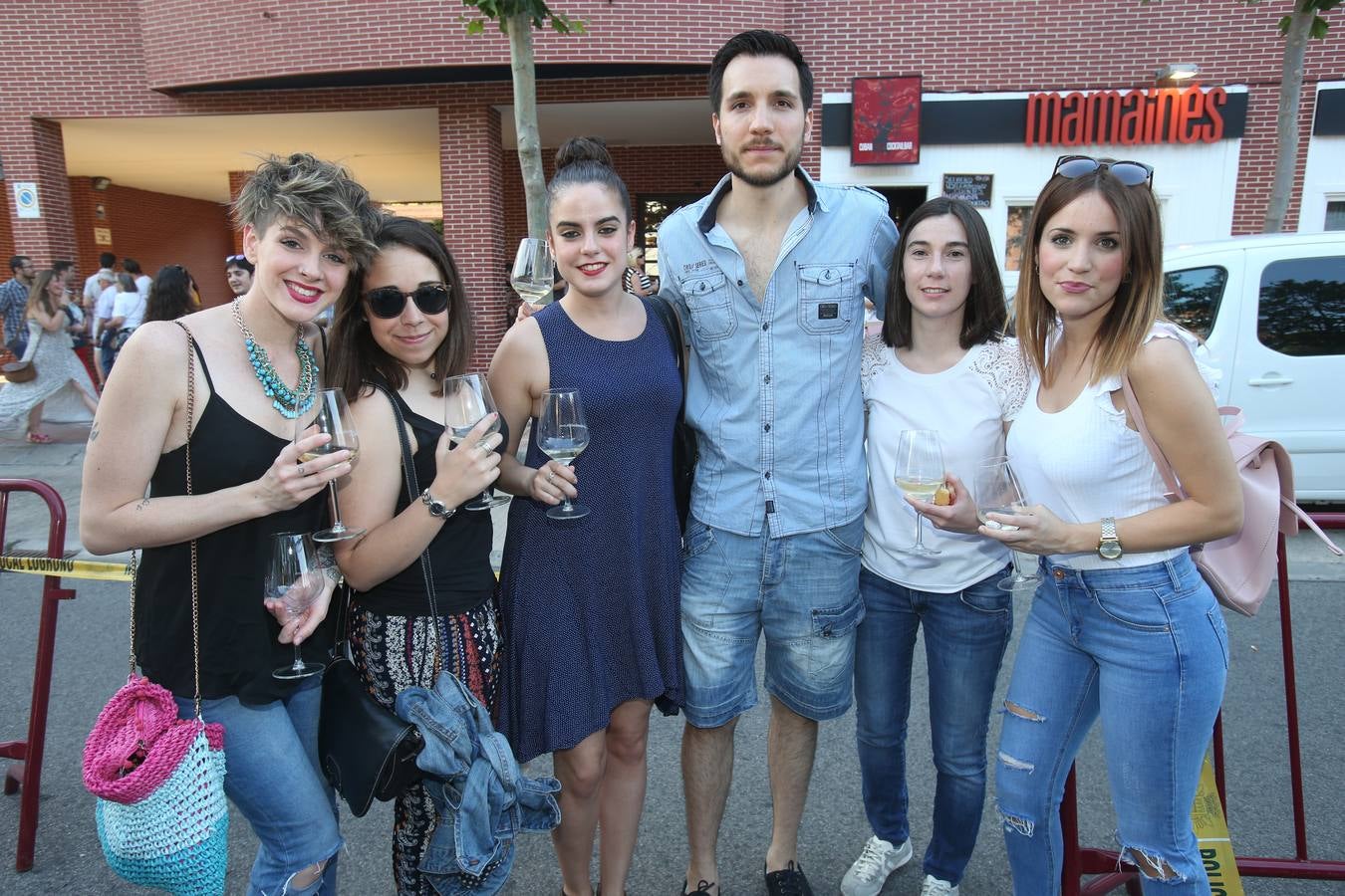 Logroño celebra la primera cita del Riojano Joven y Fresco del 2017