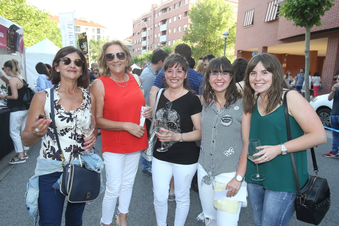 Logroño celebra la primera cita del Riojano Joven y Fresco del 2017