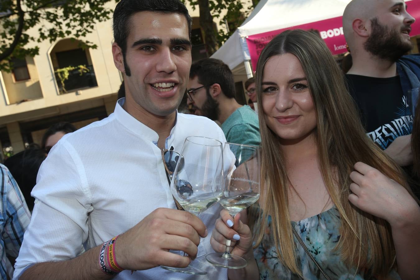 Logroño celebra la primera cita del Riojano Joven y Fresco del 2017
