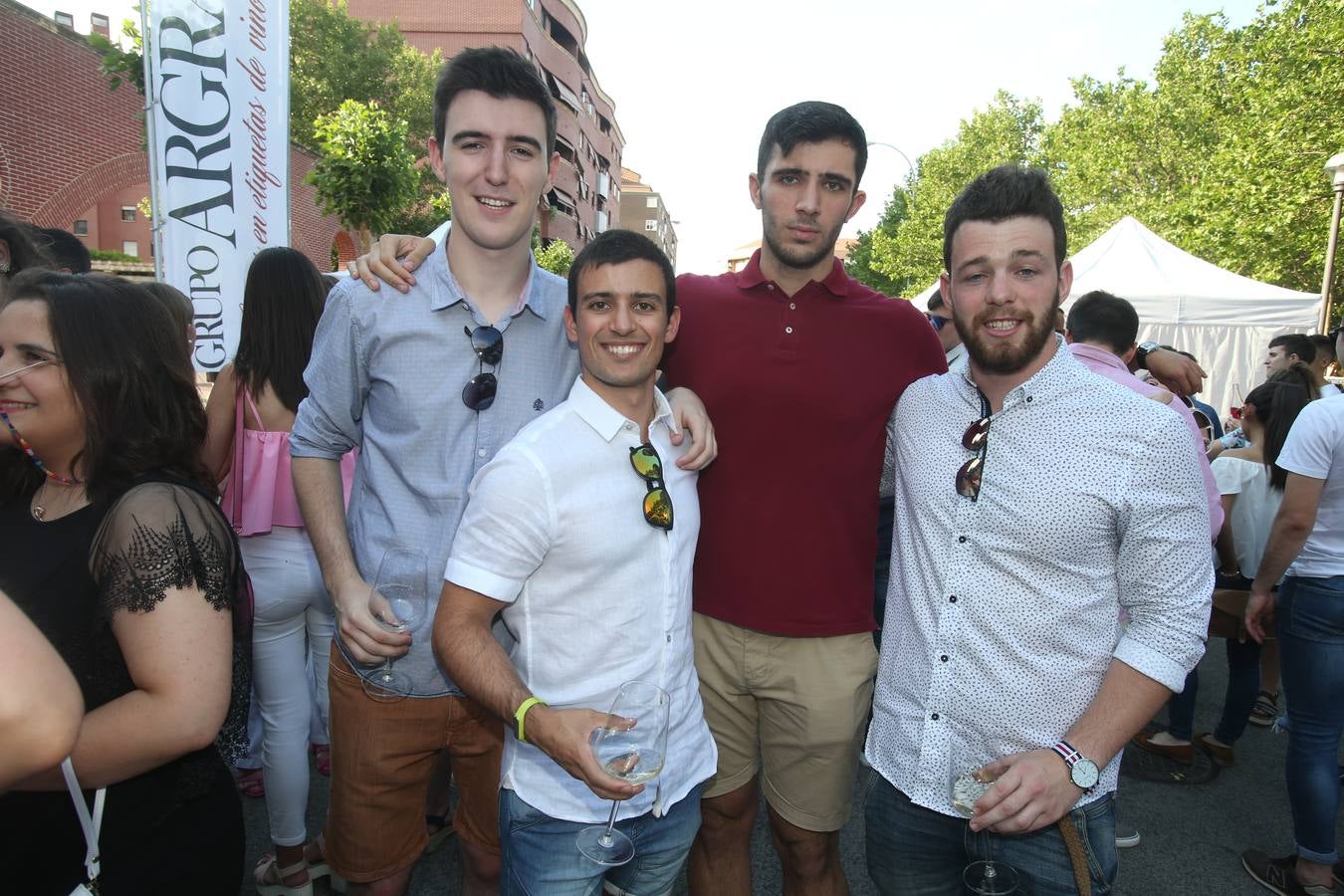 Logroño celebra la primera cita del Riojano Joven y Fresco del 2017